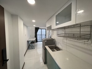 Deluxe Apartment | Free WiFi, bed sheets - Smiley Apartment District 2 (Ho Chi Minh City)