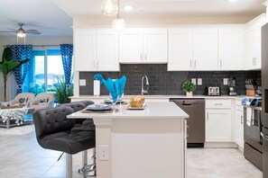 Fridge, microwave, oven, stovetop - Luxurious 3Bd Storey Lake Resort Near Disney 3131 (Kissimmee)