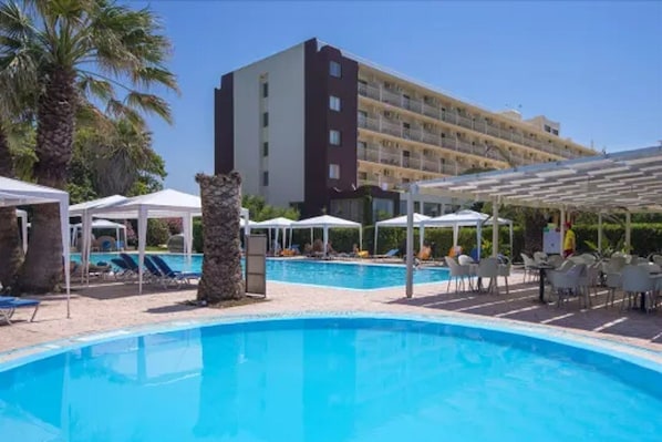 Piscina externa