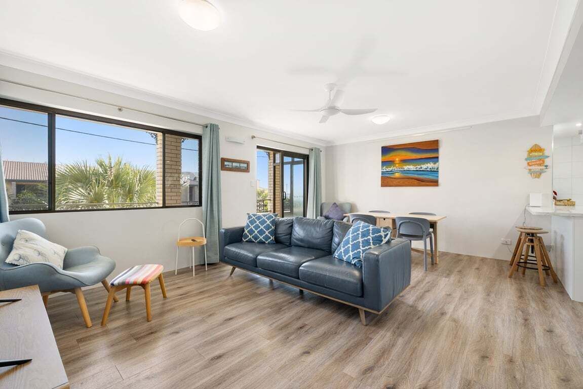 Beachside Unit In The Centre Of Town - Bribie Island