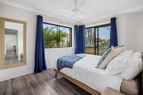 Beachside Unit in the Centre of Town