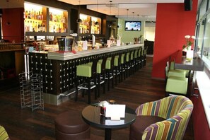 بار (في المنشاة)