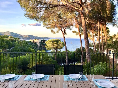 Villa del Faro by Solturelba