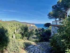 Garden - Villa del Faro by Solturelba (Capoliveri)