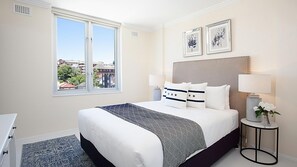 1 bedroom, desk, iron/ironing board, free WiFi