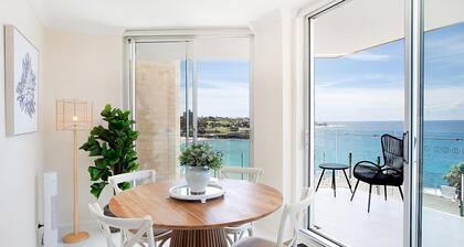 Coogee Lookout is Modern home with amazing ocean views and just across the road from beach!
