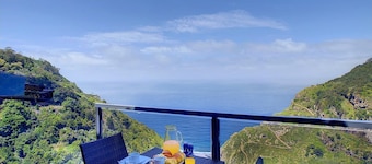 Casa Leão de Ouro by LovelyStay