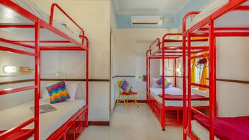 Premium bedding, soundproofing, free WiFi, bed sheets