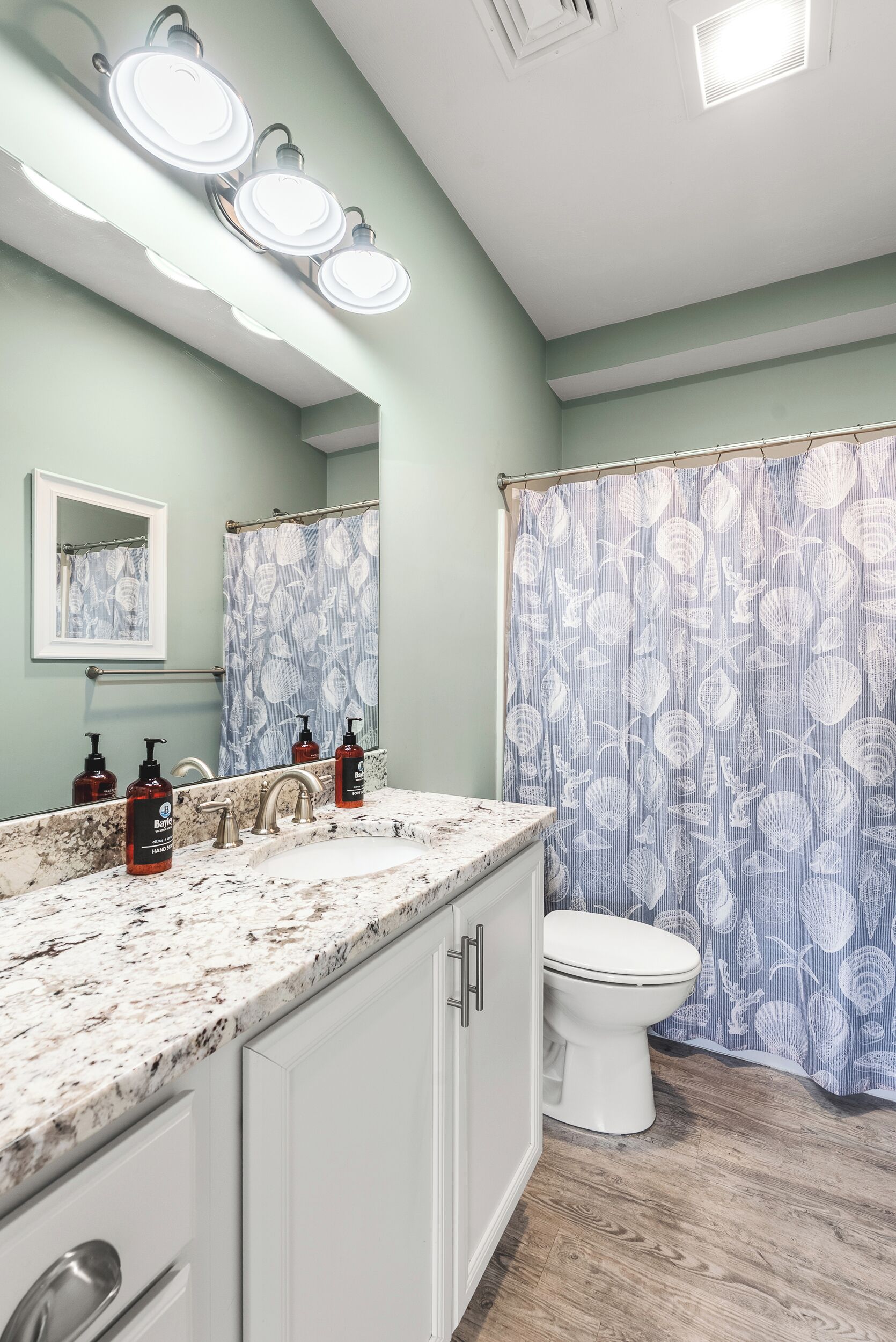 Towels, toilet paper
