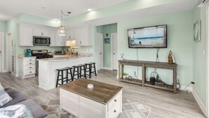 Private kitchen - Beachside Abode 2B (Old Orchard Beach)