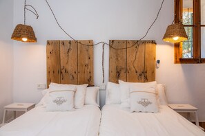 2 dormitorios, tabla de planchar con plancha, wifi gratis y ropa de cama