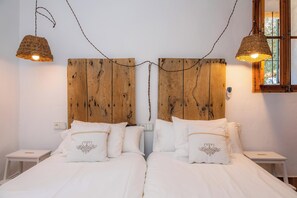 2 habitaciones, tabla de planchar con plancha y wifi gratis 