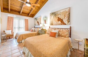 3 bedrooms, desk, iron/ironing board, free WiFi