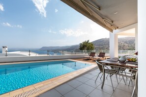 Terrace/patio - Blue Oasis Luxury Villa (Malevizi)