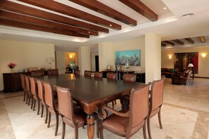 2 restauranter, pizza