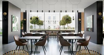 J Hotel