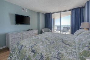 2 bedrooms, free WiFi, bed sheets - Amazing Oceanfront 2 bedroom 2 bath condo Crescent Sands @ Windy Hills (North Myrtle Beach)