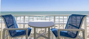 Amazing Oceanfront 2 bedroom 2 bath condo Crescent Sands @ Windy Hills