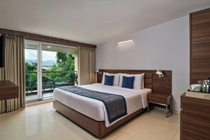 Minibar, in-room safe, desk, iron/ironing board - The Fern Sardar Sarovar Resort, Series by Marriott (Garudeshwar)