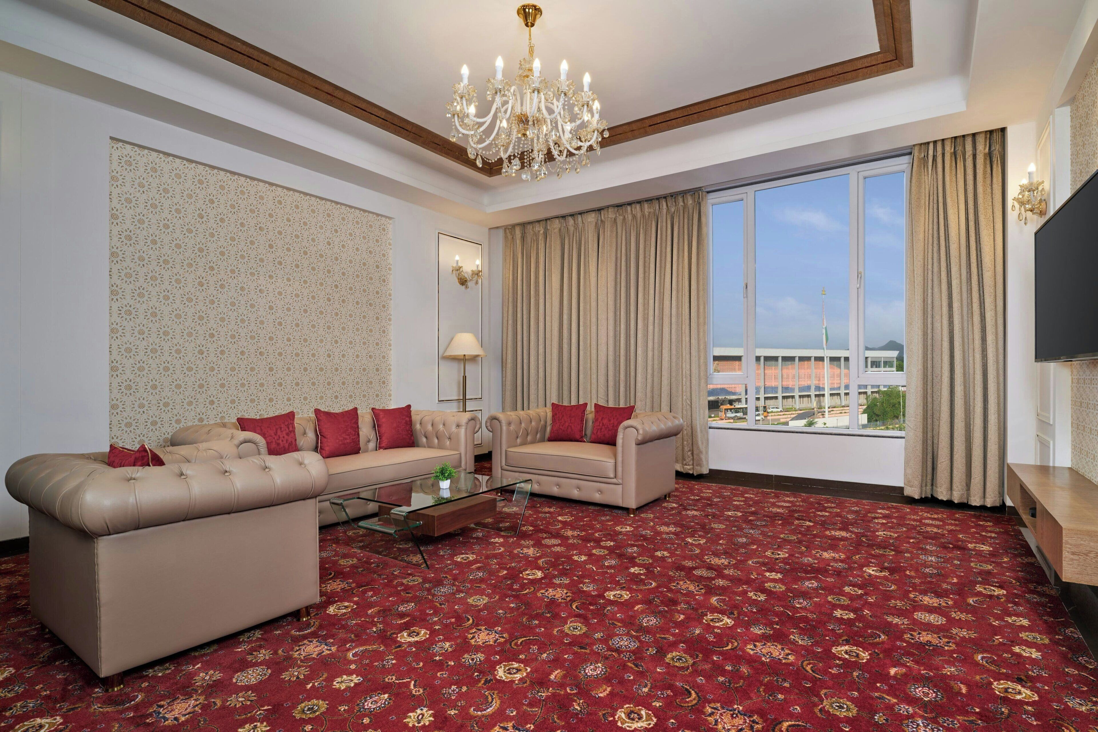 Presidential Suite, 1 King Bed, City View | Living room