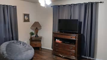 Smart TV, video games, DVD player