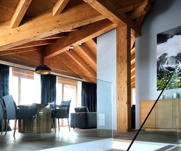 Luxury Chalet, 2 Bedrooms | Living area