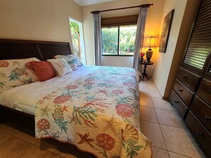 3 bedrooms, in-room safe, iron/ironing board, WiFi