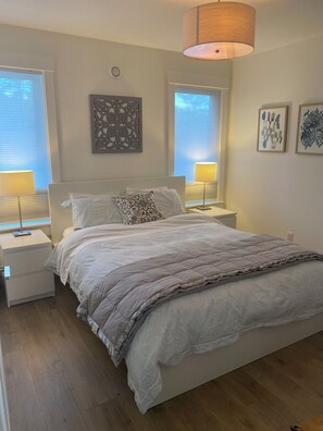 1 habitación, tabla de planchar con plancha, wifi gratis y ropa de cama