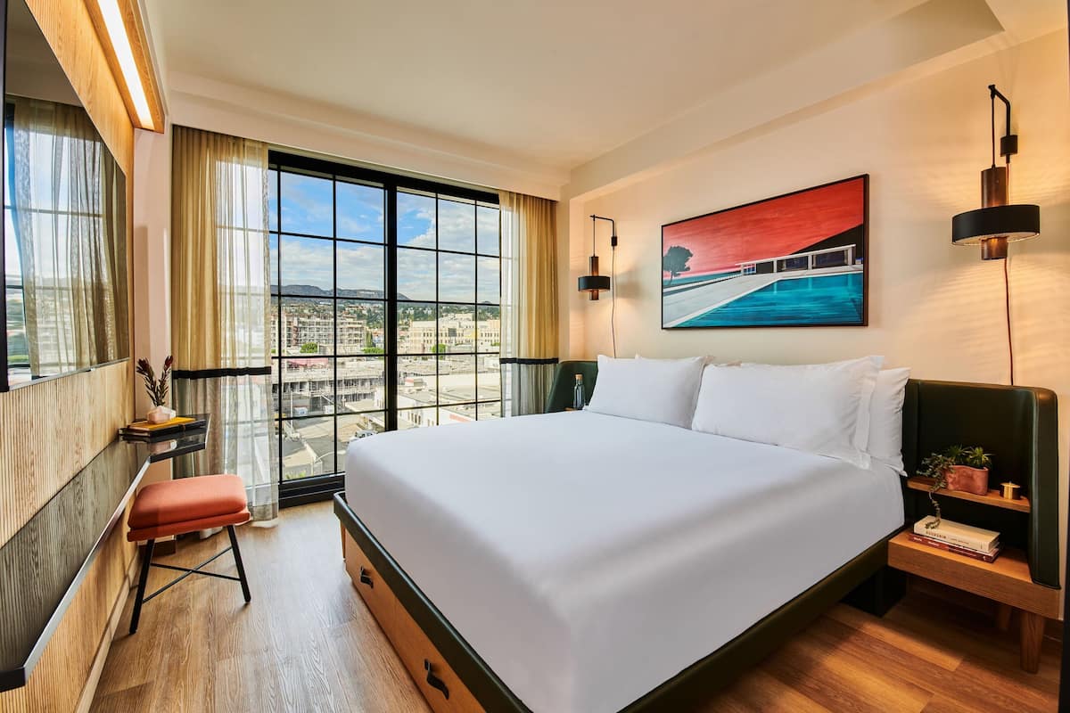 Room, 1 King Bed, Non Smoking