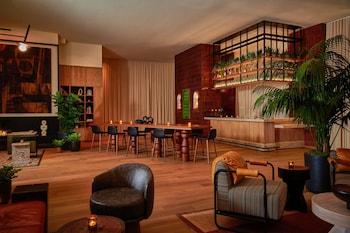 Hotel entrance and lobby at HOLLYWOOD VOLUME, a Tribute Portfolio Hotel