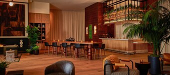 HOLLYWOOD VOLUME, a Tribute Portfolio Hotel