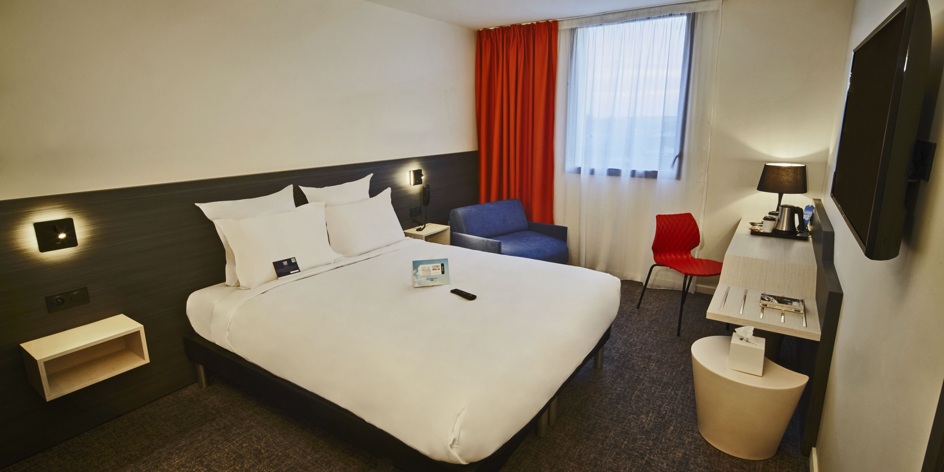 superior room, 1 double bed | premium bedding, individually furnished, desk, laptop workspace