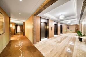 Interior - Jinjiang Metropolo Hotel (Shanghai Jing'an Pengpu Xincun Subway Station) (Shanghai)