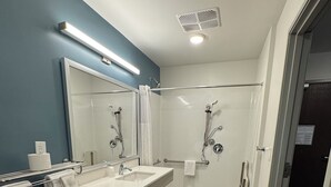 Rom, 1 queensize-seng, ikke-røyk (Roll-In Shower) | Bad