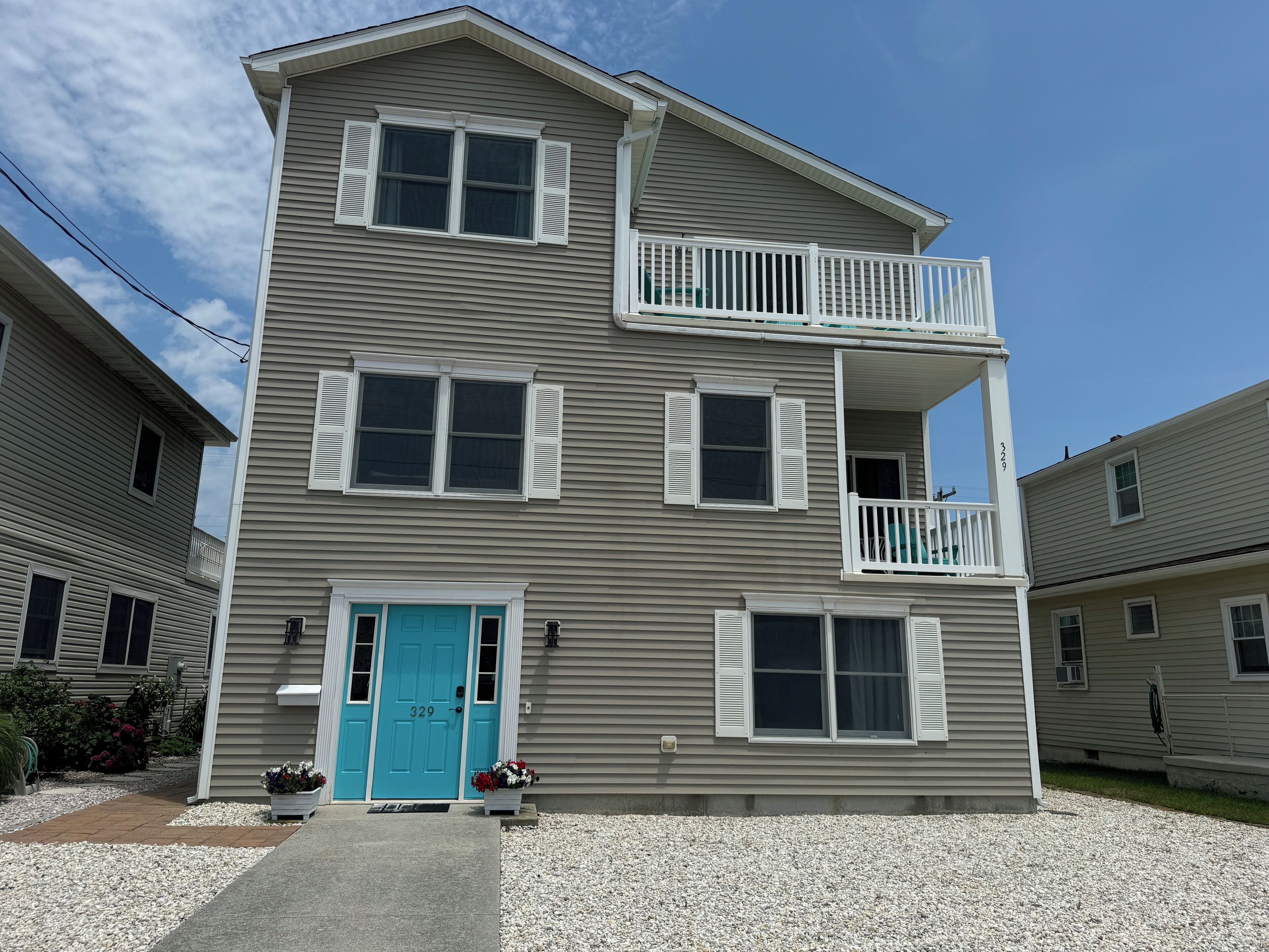 Beach Block Whole House - Great for families - close to shopping and restaurants