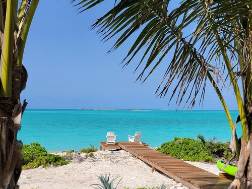 Seaclusion - Spectacular Home on a spectacular beach