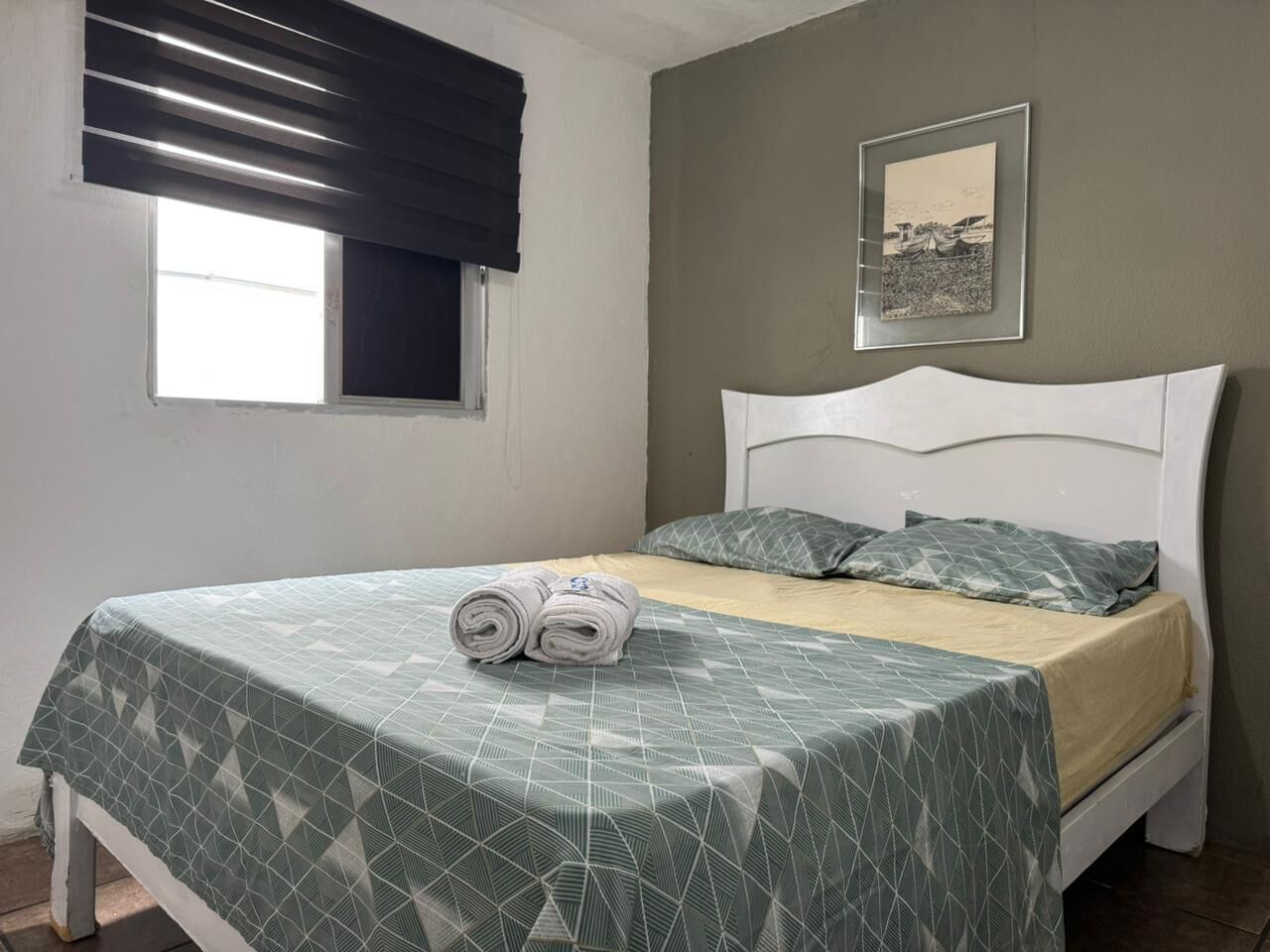 Eenvoudige kamer, 1 twee- of 2 eenpersoonsbedden | Een minibar, verduisterende gordijnen, gratis wifi, beddengoed