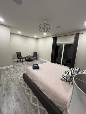 4 chambres, fer et planche à repasser, Wi-Fi gratuit, draps fournis