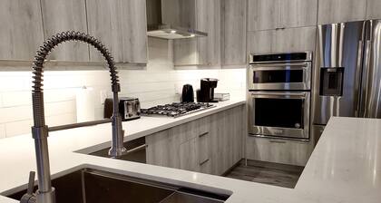 Luxury Custom Built Townhome Muskoka