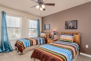 House (5 Bedrooms) | 5 bedrooms, iron/ironing board, free WiFi, bed sheets