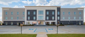 莱瑞克西区酒店，温德姆商标精选