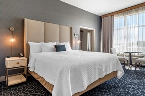 Iron/ironing board, free WiFi - Lyric Hotel West End, an Ascend Collection Hotel (Cleveland)