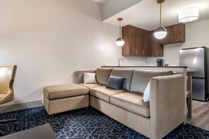 Iron/ironing board, free WiFi