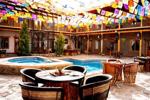 Outdoor banquet area - Hacienda Don Armando Boutique & Spa (Bocoyna)