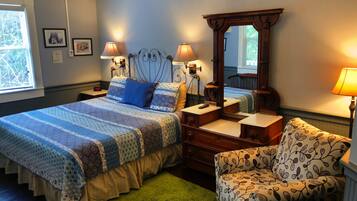 1 bedroom, desk, iron/ironing board, WiFi