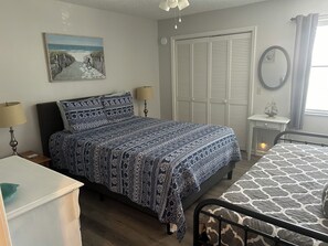 2 bedrooms, iron/ironing board, free WiFi, bed sheets
