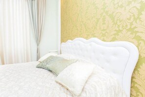 1 bedroom, WiFi, bed sheets - RELAX Double Room (ROMA)