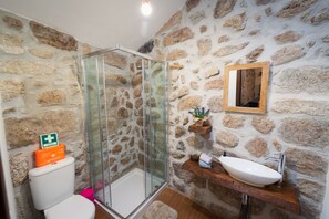 Eco-friendly toiletries, towels, soap, shampoo