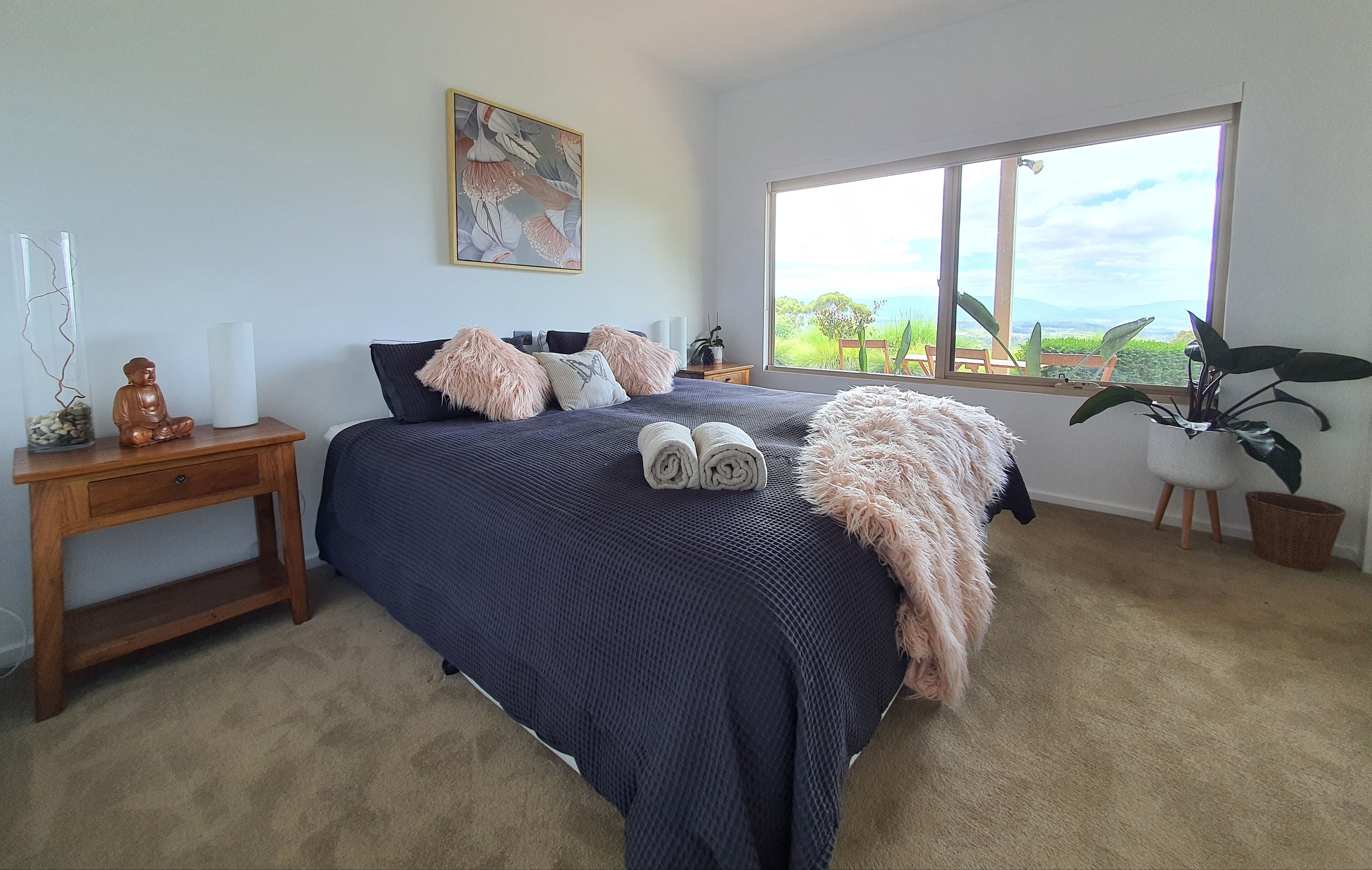 3 soverom, skrivebord, strykejern/-brett og wi-fi (inkludert)