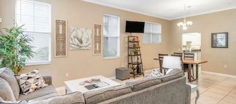 Cozy Haile Cottage – 15 Min to UF and Springs Nearby!